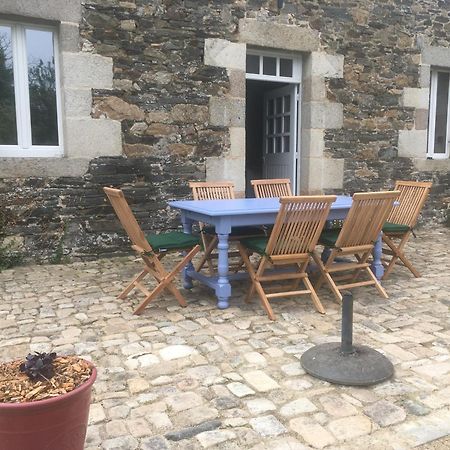 Gite de Kerfenefas Plouézocʼh Exterior foto